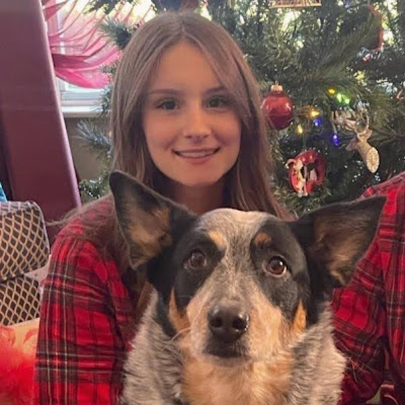 Meet your Posher, Alexis - Picture 1 of 1